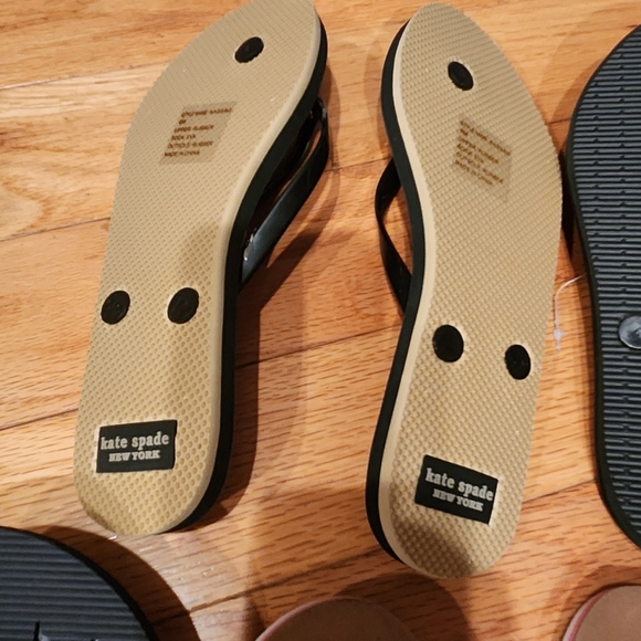 Designer Bundle Flip-Flops! - Picture 10 of 16